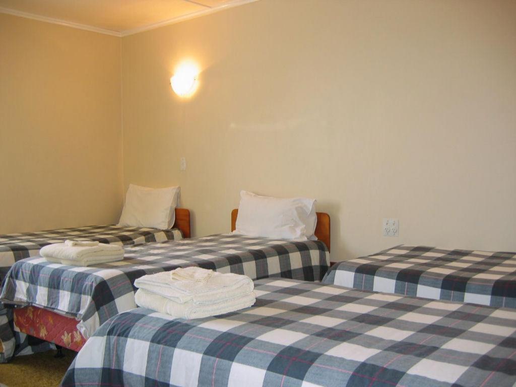 Glow Worm Motel Waitomo Glowworm Pokój zdjęcie